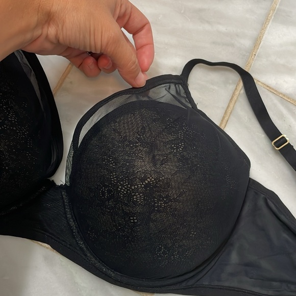 Natori Black Bra - Picture 2 of 5